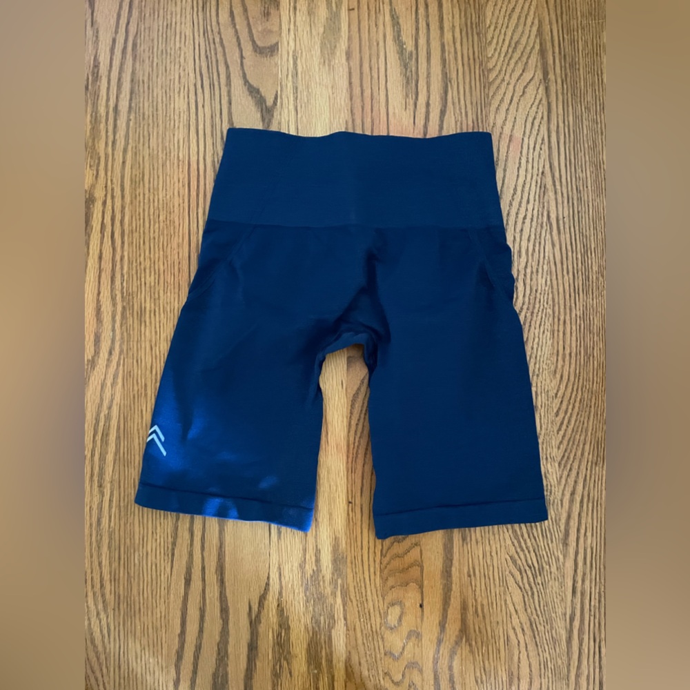 Oner Active Effortless Bicycle Shorts in Midnight - Size Small